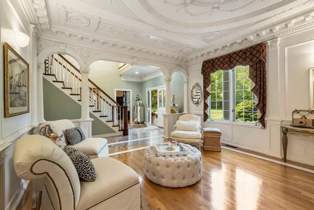 $2,299,999 | 25 Ashkins Drive, Mendon, MA 01756