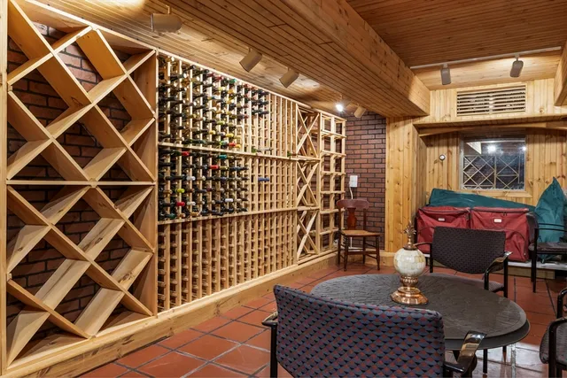 $2,299,999 | 25 Ashkins Drive, Mendon, MA 01756