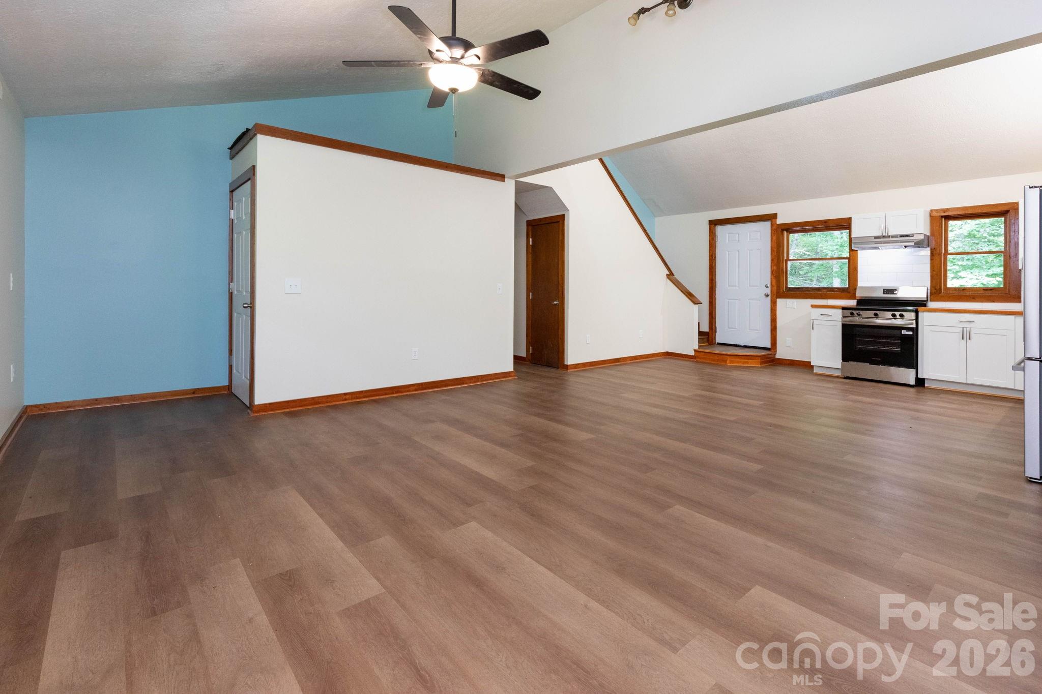 109 Narrow Way Road Burnsville, NC 28714 - Photo 6 of 25