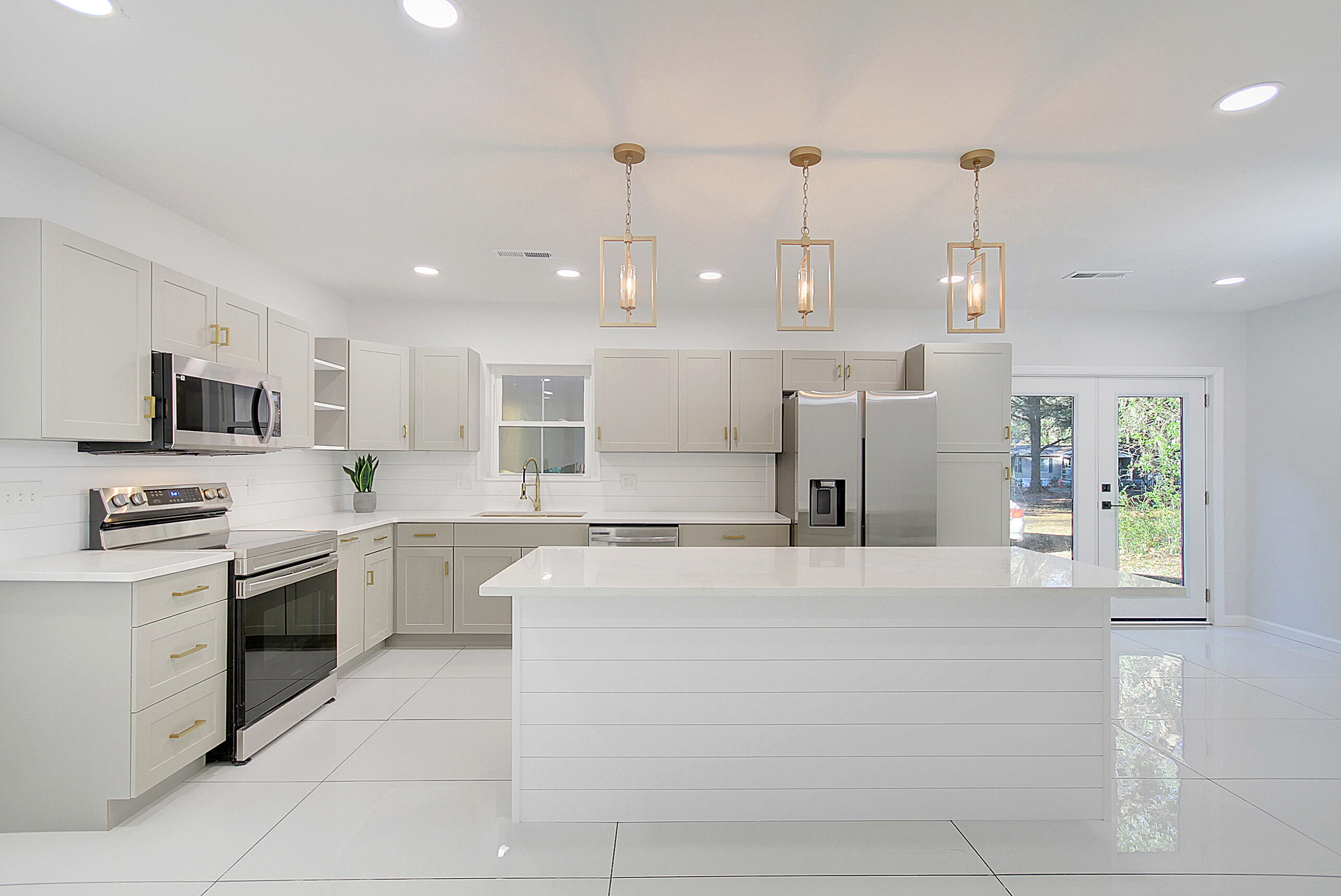8176 Willtown Road Hollywood, SC 29449 - Photo 15 of 39 CREM_8176 Willtown_013