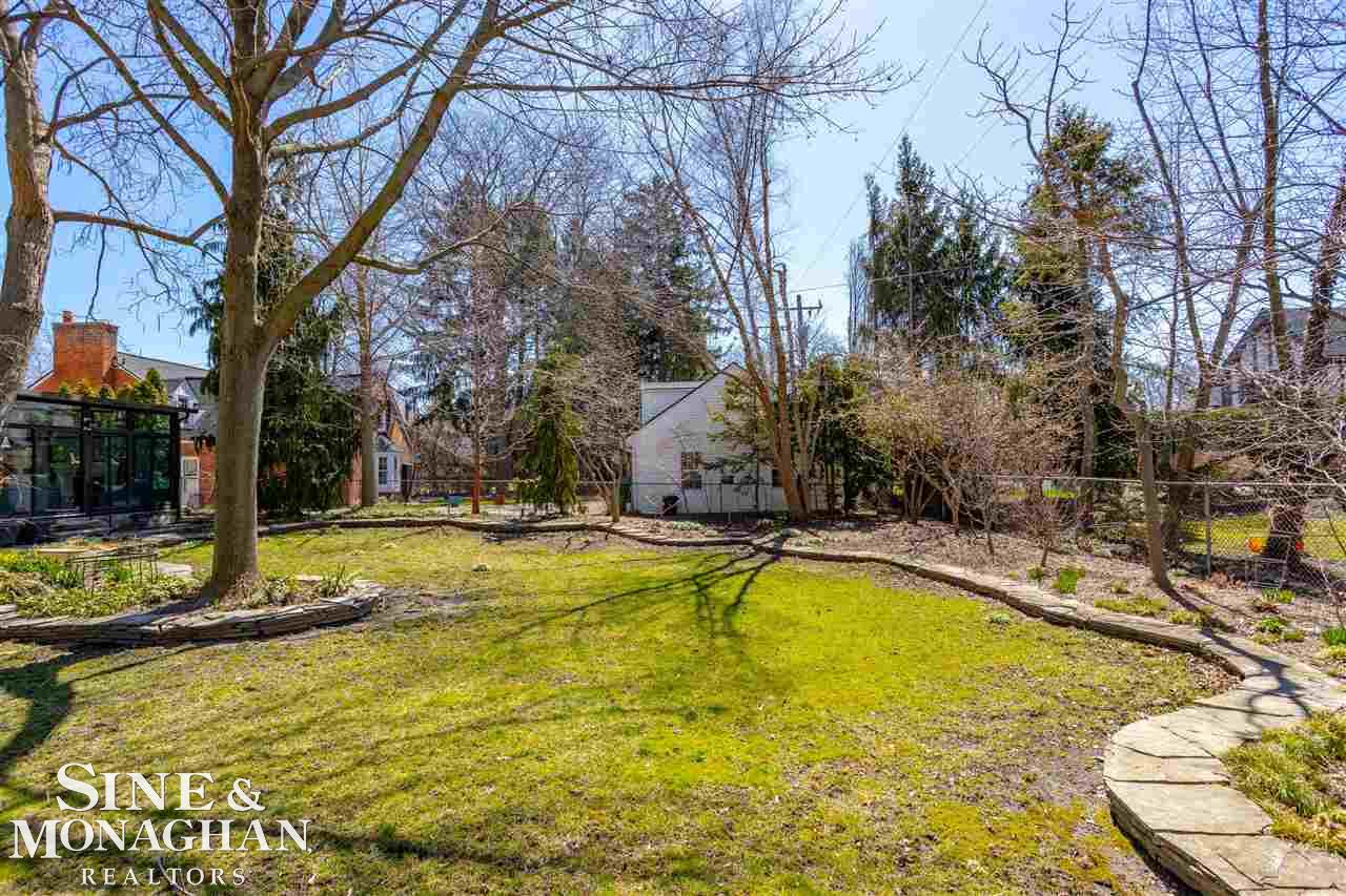707 Trombley Road Grosse Pointe Park, MI 48230 - Photo 10 of 61