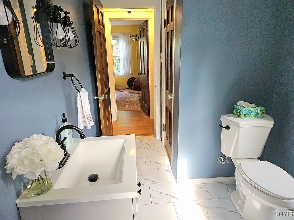 106 Hilltop Road Syracuse, NY 13215 - Photo 24 of 44