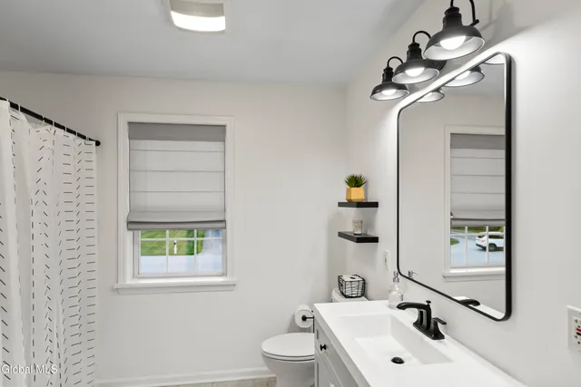 $589,000 | 2 Kendall Place, Glenville, NY 12019