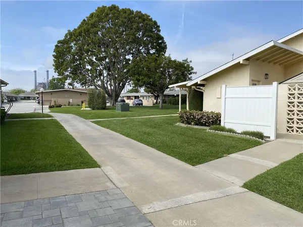 $269,000 | 1361 Wee Burn Road, Seal Beach, CA 90740