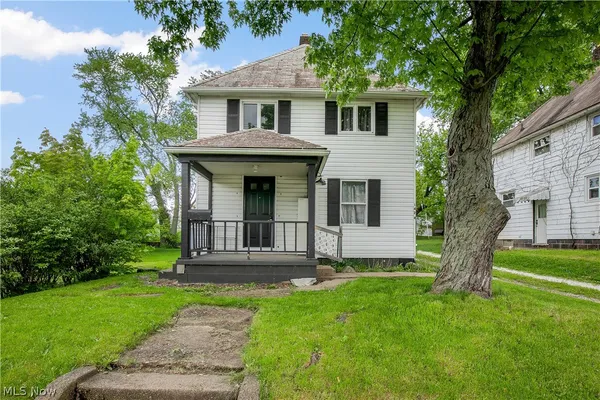 $104,500 | 1424 South Liberty Avenue, Alliance, OH 44601
