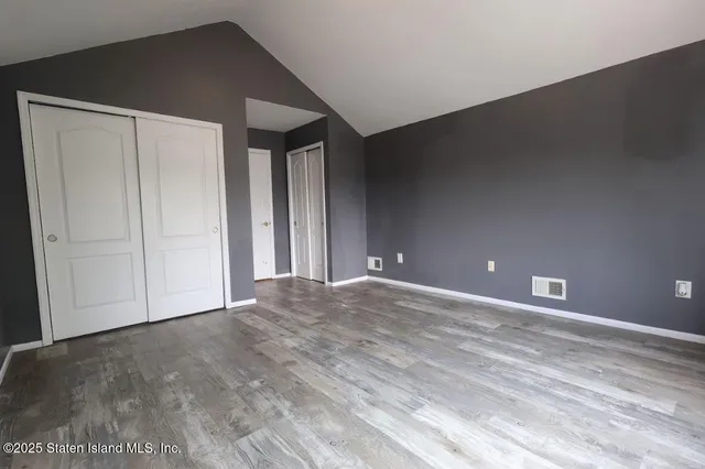 $829,900 | 47 Hemlock Street | Rossville