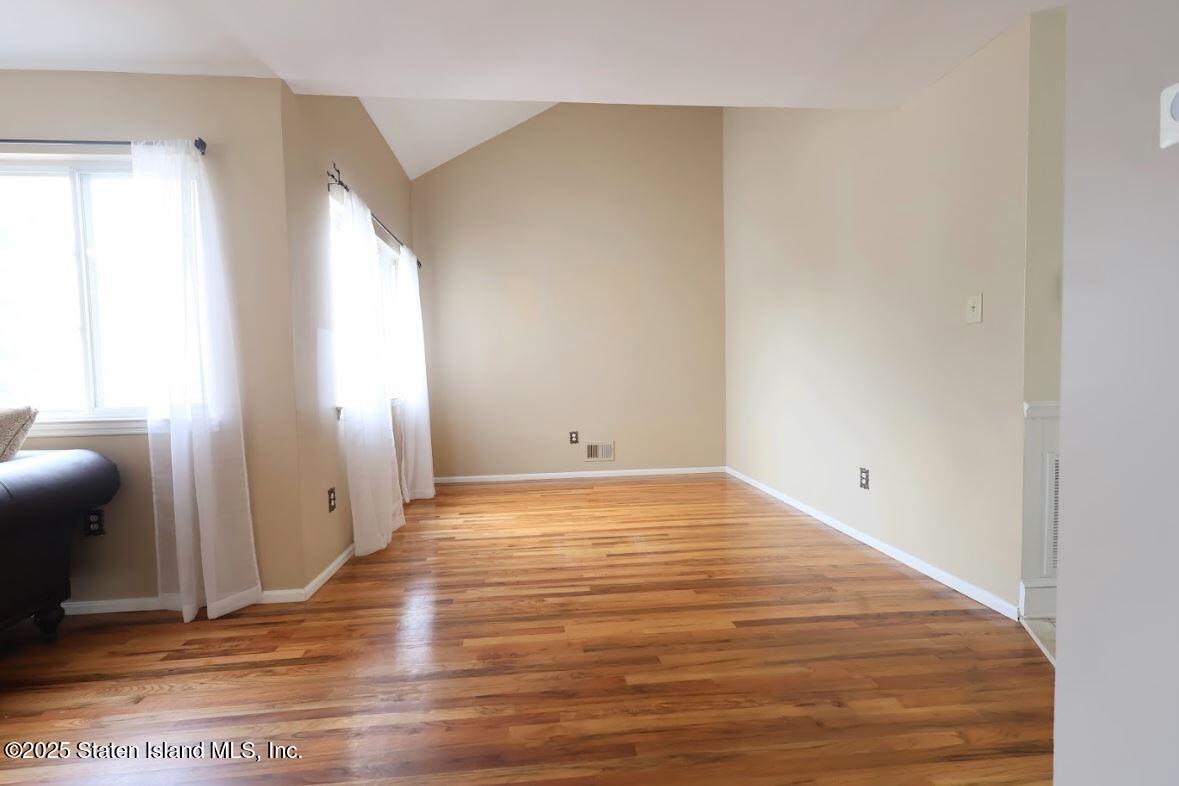 47 Hemlock Street Staten Island, NY 10309 - Photo 8 of 30 Dining Room