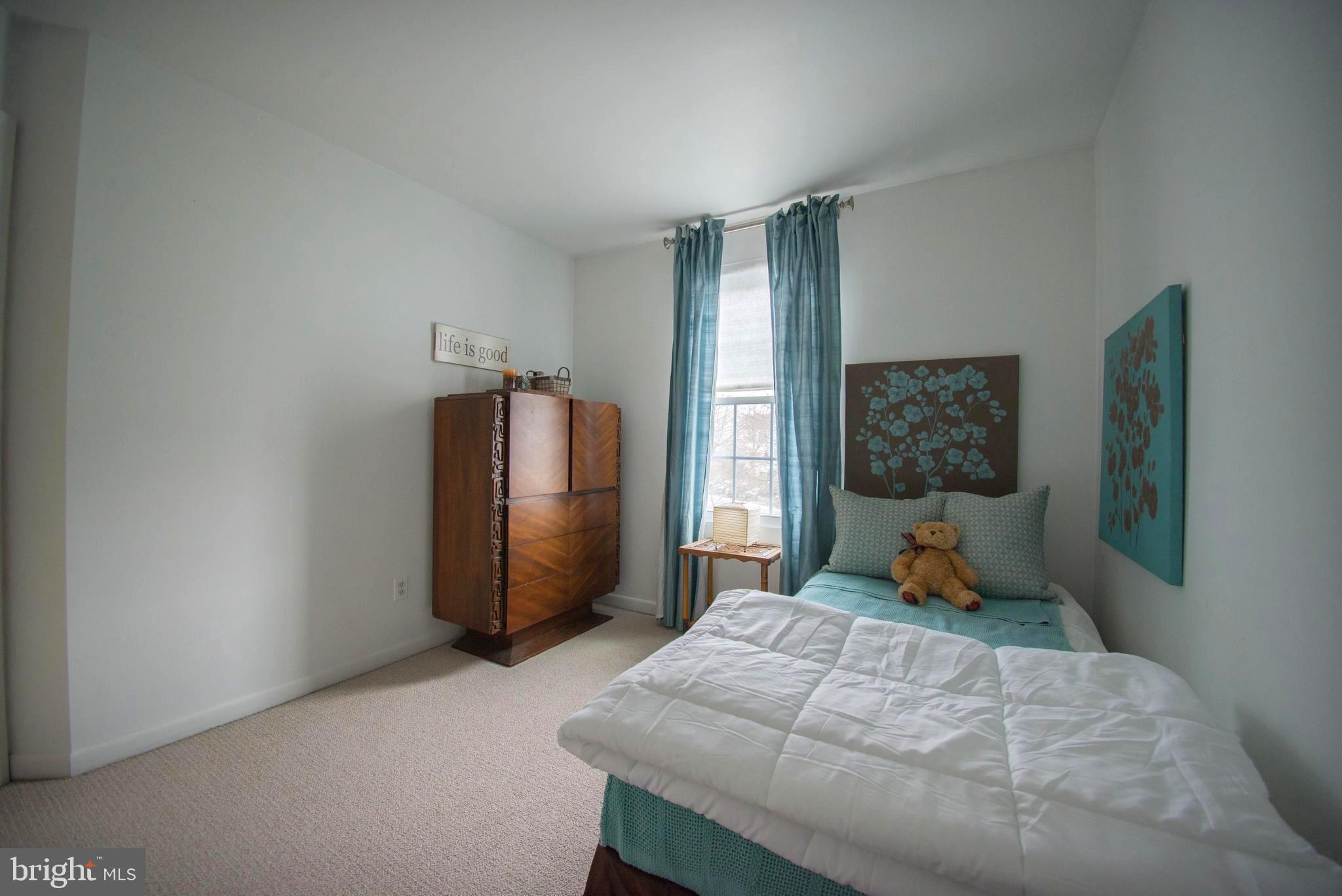 523 Brighton Place Baltimore, MD 21221 - Photo 21 of 30 Bedroom 2