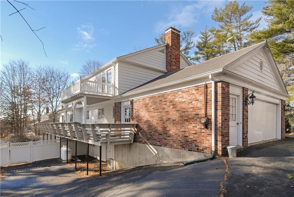 34 Stearns Road Ogunquit, ME 03907 - Photo 31 of 32 Exterior back and side view with a...