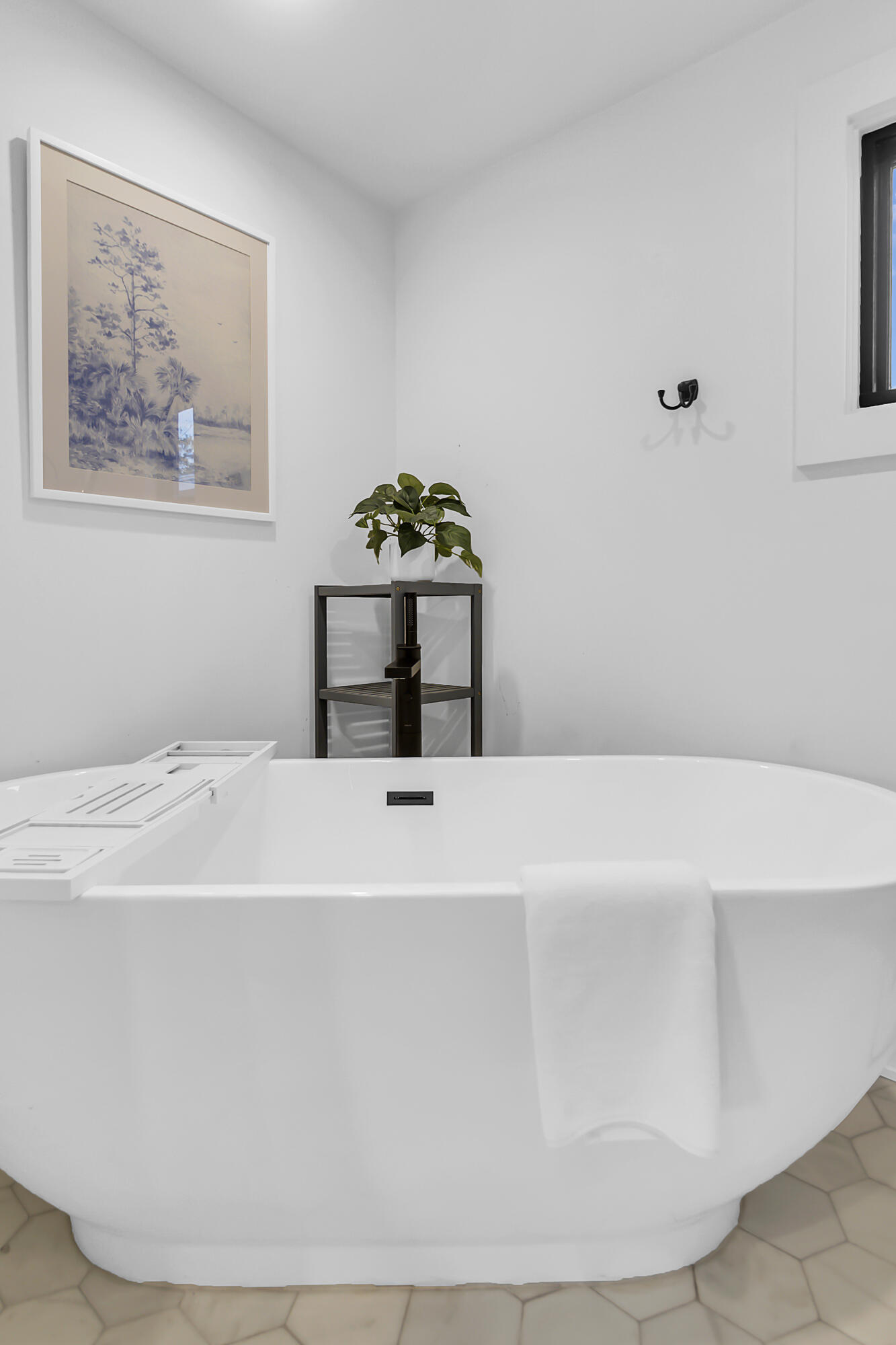 7 Carrere Court Charleston, SC 29403 - Photo 20 of 59 Soak and relax