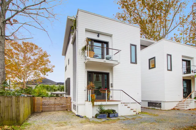 $2,249,000 | 7 Carrere Court, Charleston, SC 29403