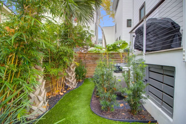 $2,249,000 | 7 Carrere Court, Charleston, SC 29403