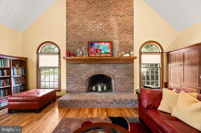 $699,900 | 5541 East Nithsdale Drive, Salisbury, MD 21801