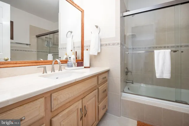 $699,900 | 5541 East Nithsdale Drive, Salisbury, MD 21801