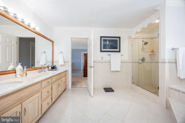 $699,900 | 5541 East Nithsdale Drive, Salisbury, MD 21801