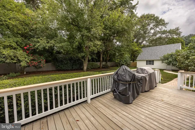 $699,900 | 5541 East Nithsdale Drive, Salisbury, MD 21801