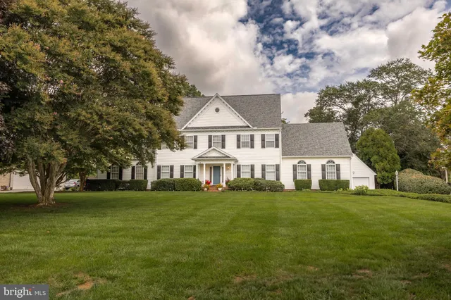 $699,900 | 5541 East Nithsdale Drive, Salisbury, MD 21801