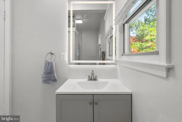 $679,900 | 824 Philadelphia Avenue, Silver Spring, MD 20910