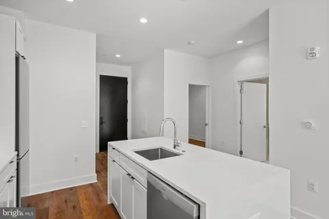 $3,750 | 1312 King Street, Unit 206, Alexandria, VA 22314