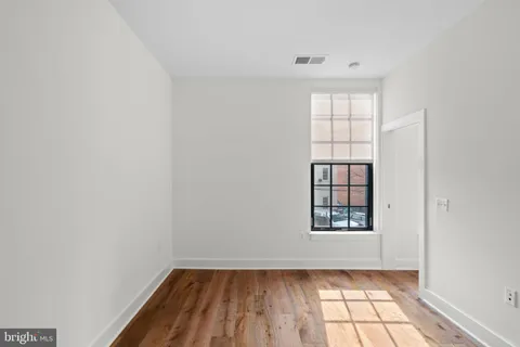 $3,750 | 1312 King Street, Unit 206, Alexandria, VA 22314