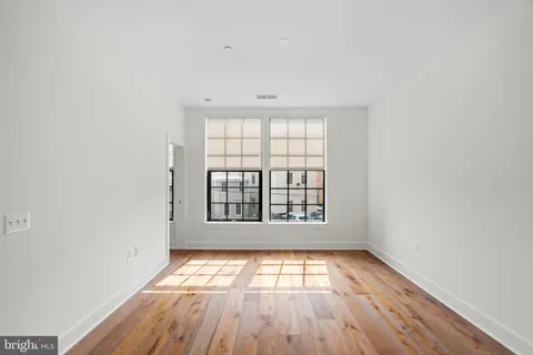 $3,750 | 1312 King Street, Unit 206, Alexandria, VA 22314