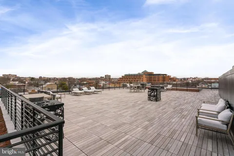 $3,750 | 1312 King Street, Unit 206, Alexandria, VA 22314