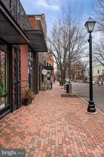 $3,750 | 1312 King Street, Unit 206, Alexandria, VA 22314