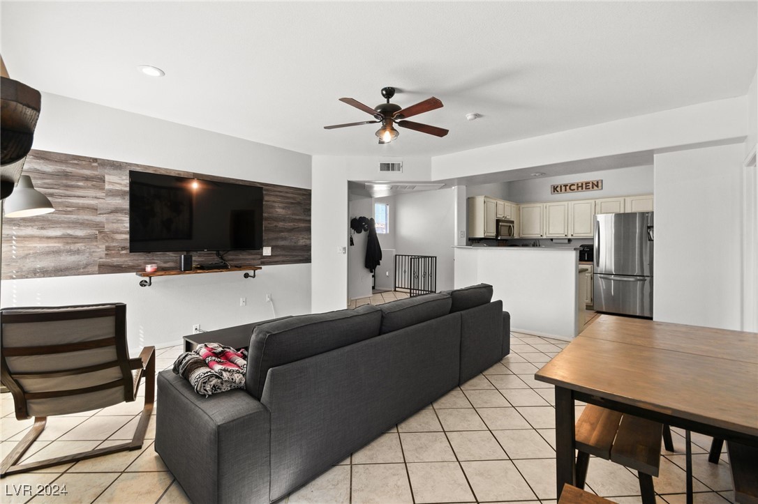 8555 West Russell Road, Unit 2069 Las Vegas, NV 89113 - Photo 6 of 33