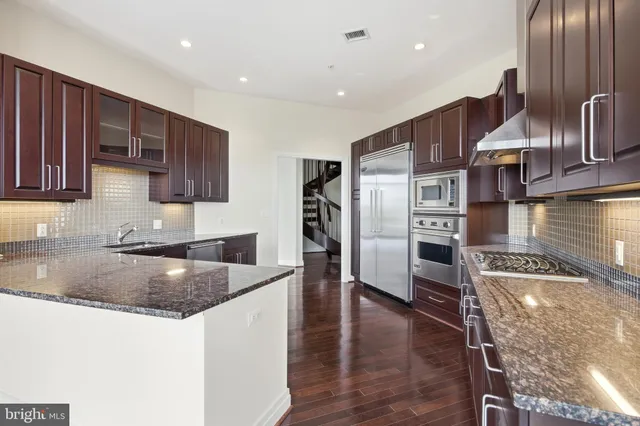 $7,000 | 8220 Crestwood Heights Drive, Unit 1906, McLean, VA 22102