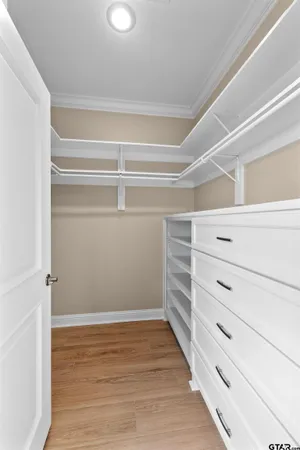 a view of walk in closet