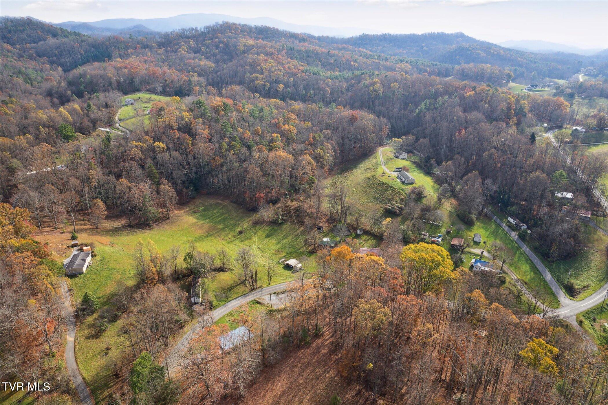 1021 Marbleton Road Unicoi, TN 37692 - Photo 30 of 35 11-1021-Marbleton-Rd-Unicoi-TN-37692-Win