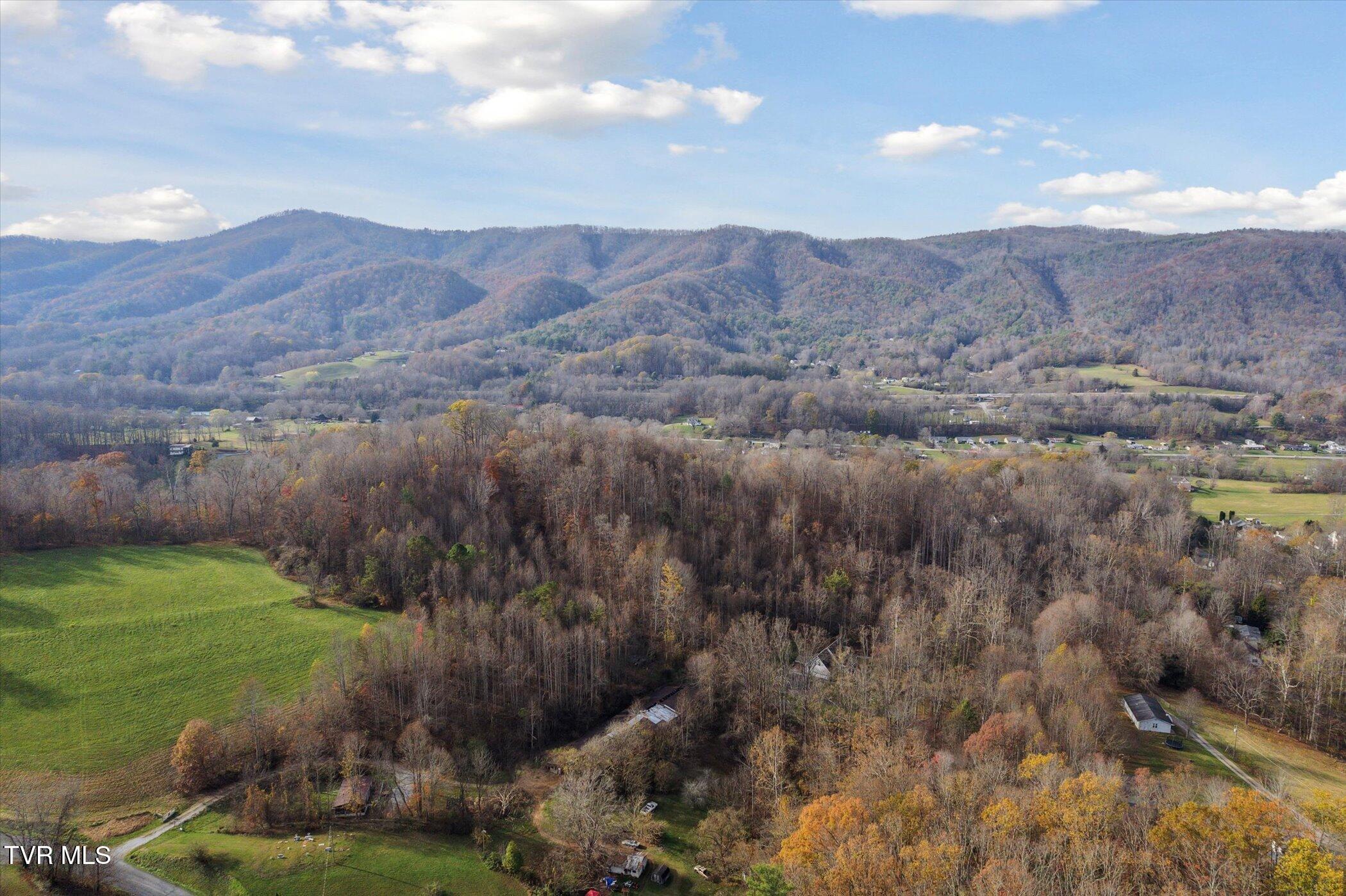 1021 Marbleton Road Unicoi, TN 37692 - Photo 31 of 35 12-1021-Marbleton-Rd-Unicoi-TN-37692-Win