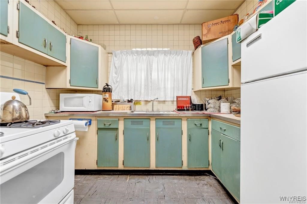 341 Portage Road Niagara Falls, NY 14303 - Photo 28 of 48