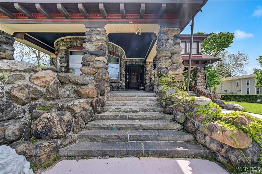 341 Portage Road Niagara Falls, NY 14303 - Photo 4 of 48