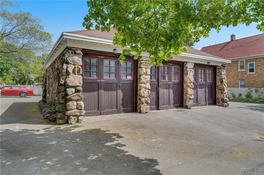 341 Portage Road Niagara Falls, NY 14303 - Photo 7 of 48