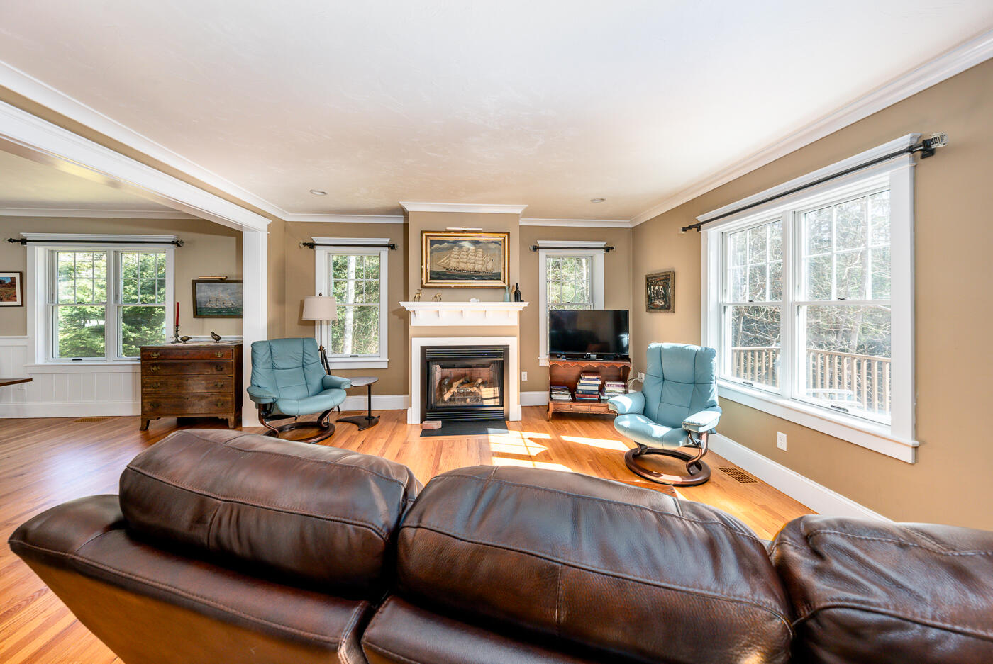 125 Woodside Road West Barnstable, MA 02668 - Photo 21 of 58 livroom3