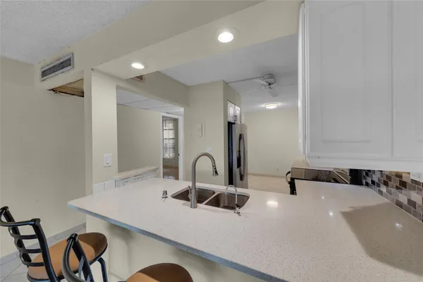 $2,395 | 7 Royal Palm Way, Unit 4080, Boca Raton, FL 33432