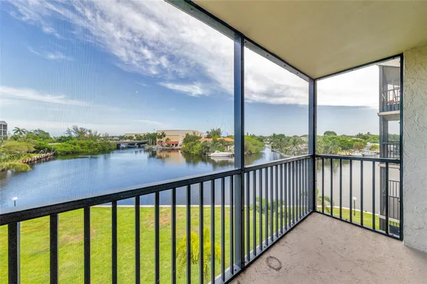 $2,395 | 7 Royal Palm Way, Unit 4080, Boca Raton, FL 33432