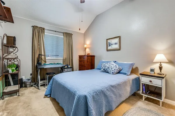 $450,000 | 115 Dogwood Trail, Shady Shores, TX 76208