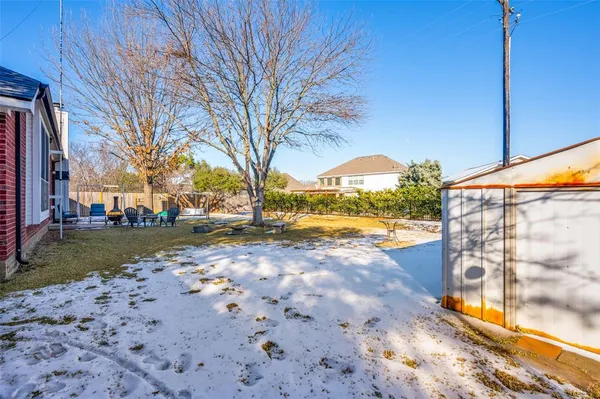 $450,000 | 115 Dogwood Trail, Shady Shores, TX 76208