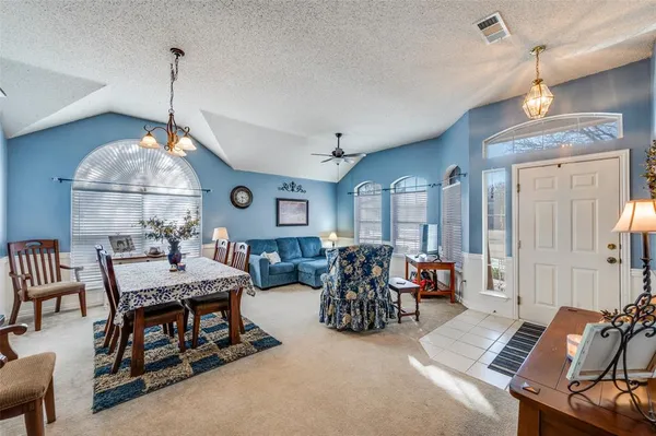 $450,000 | 115 Dogwood Trail, Shady Shores, TX 76208