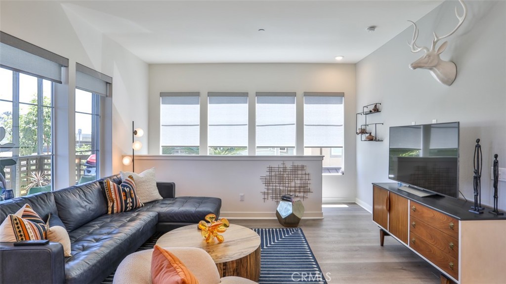 1207 Doheny Way Dana Point, CA 92629 - Photo 66 of 74 Open floorplan, great room.