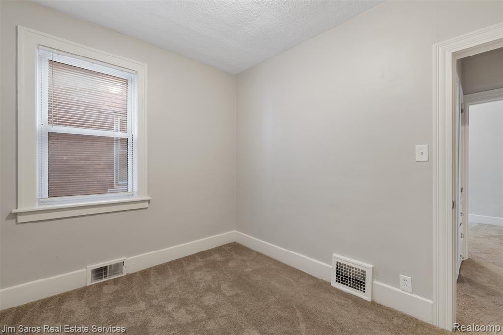 926-928 Nottingham Road Grosse Pointe Park, MI 48230 - Photo 29 of 51
