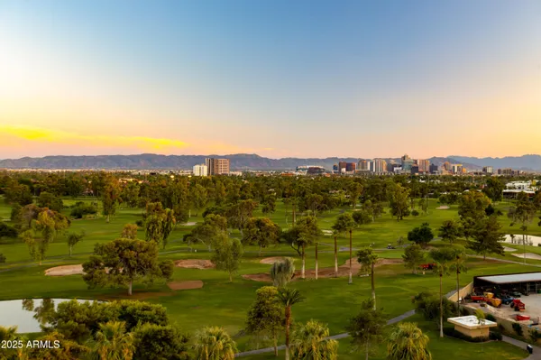 $995,000 | 1040 East Osborn Road, Unit 904, Phoenix, AZ 85014