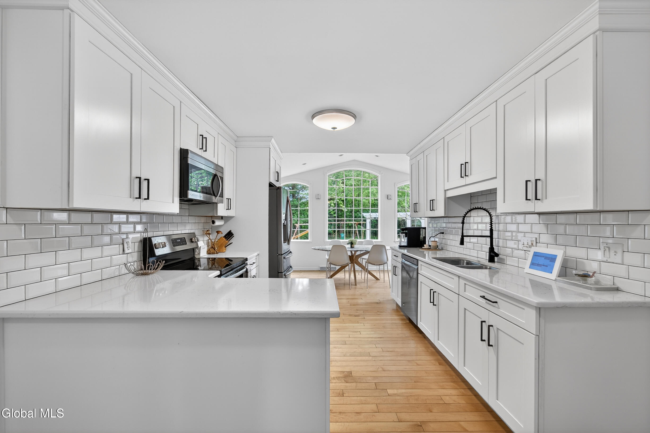 77 Huntersfield Road Bethlehem, NY 12054 - Photo 25 of 71 052-77-Huntersfield-Road-Delmar-NY-12054