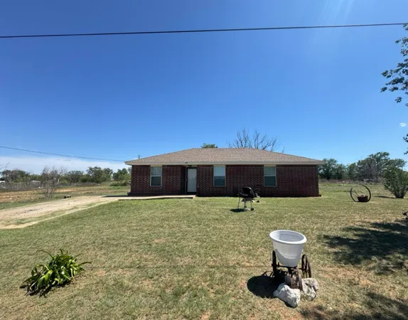 $88,500 | 402 Lariat Avenue, Matador, TX 79244