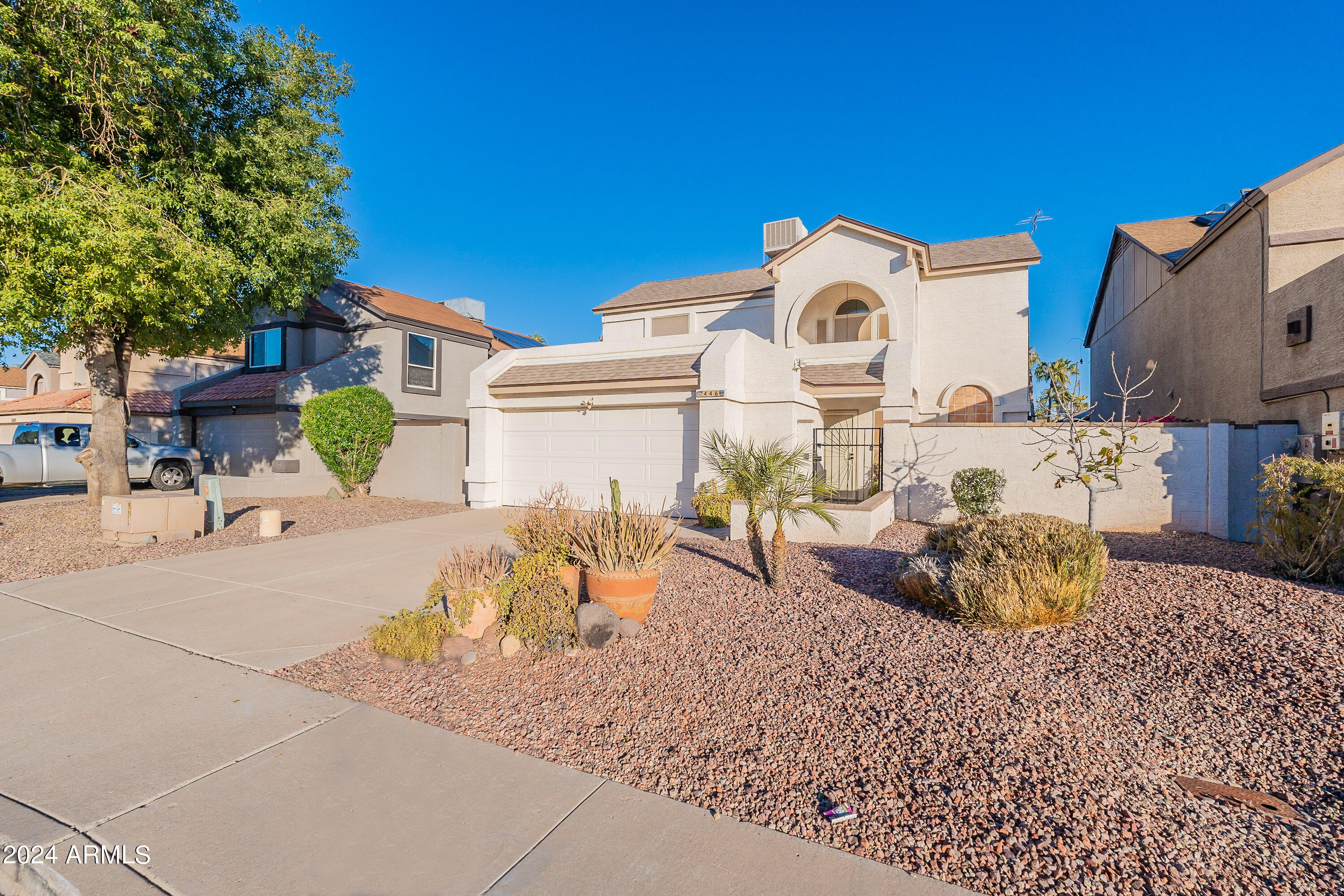 446 East Utopia Road Phoenix, AZ 85024 - Photo 1 of 49 Utopia-HD-1
