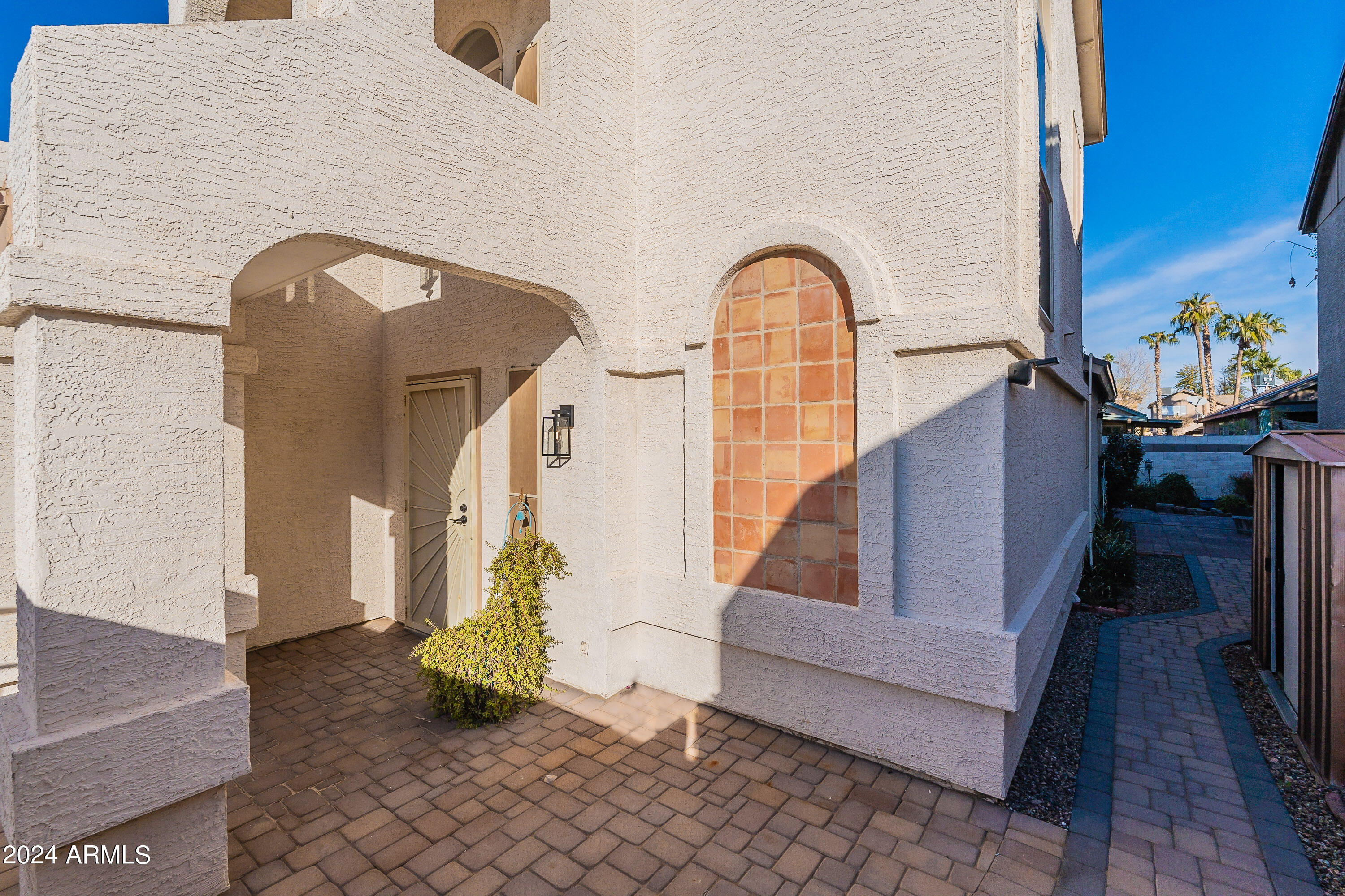 446 East Utopia Road Phoenix, AZ 85024 - Photo 8 of 49 Utopia-HD-9