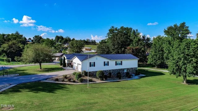 $439,999 | 500 Buckingham Drive, Newport, TN 37821