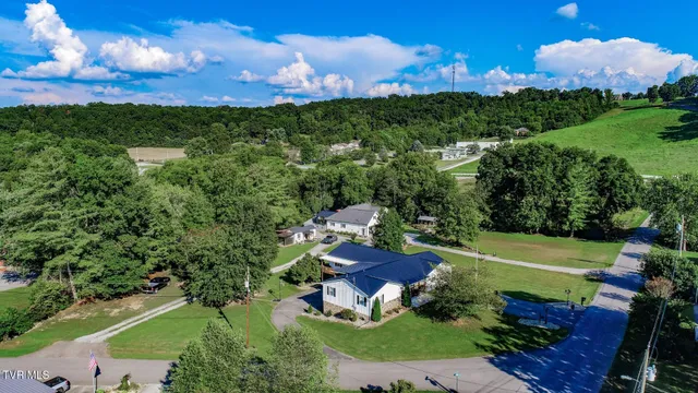 $439,999 | 500 Buckingham Drive, Newport, TN 37821